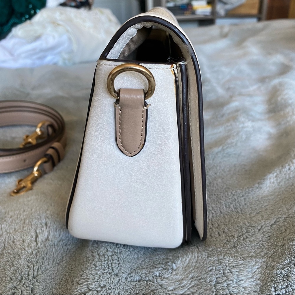 Coach Horse and Carriage crossbody bag- missing tag - Picture 8 of 10